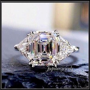 NEW 925 SILVER SQUARE CUT PRINCESS EMERALD SIMULATED DIAMOND RING 7